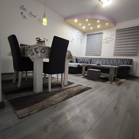 Stan Na Dan Apartman Krisfil Prnjavor Kültér fotó
