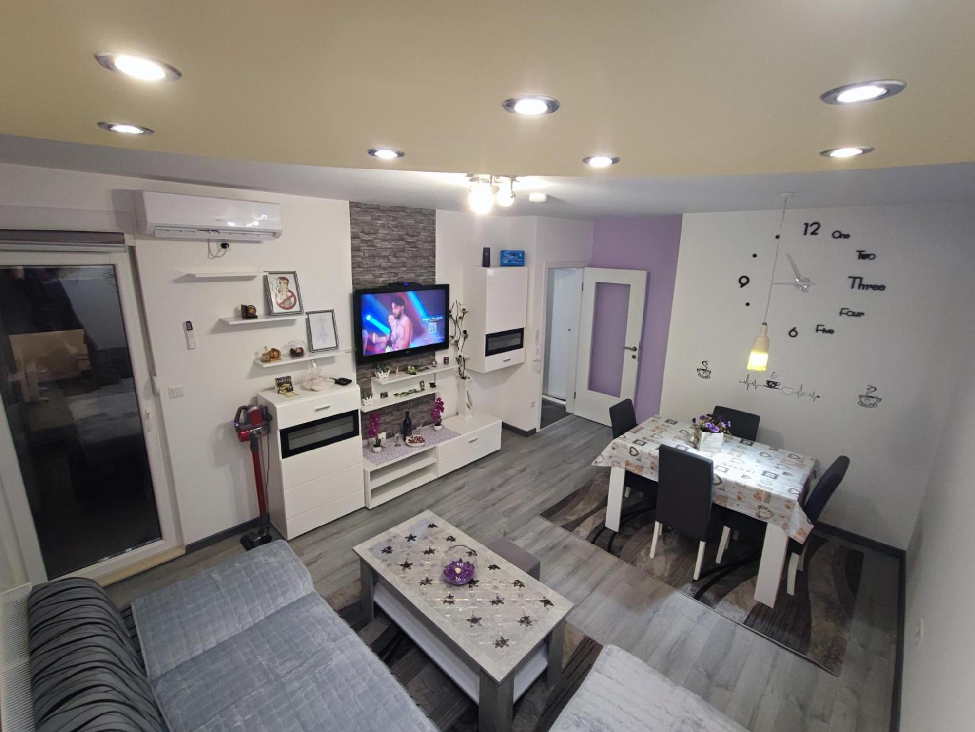 Stan Na Dan Apartman Krisfil Prnjavor Kültér fotó