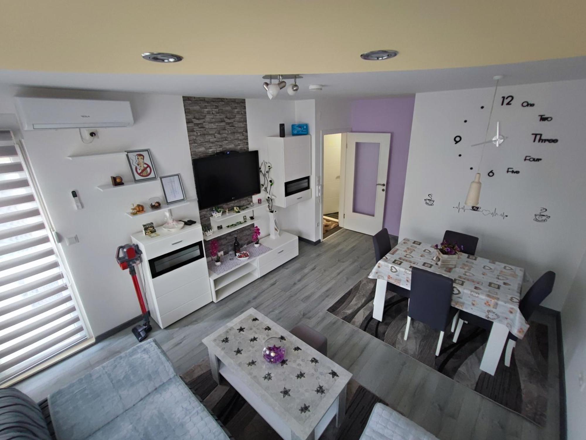 Stan Na Dan Apartman Krisfil Prnjavor Kültér fotó